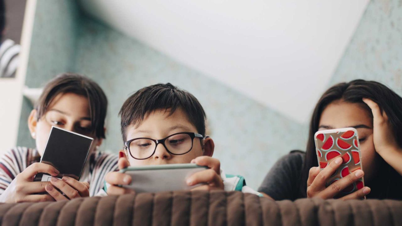 Alarming Average Screen Time Statistics (2025)